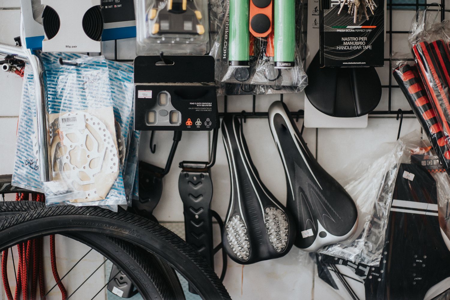 Top 10 Must-Have E-Bike Accessories for an Improved Riding Experience