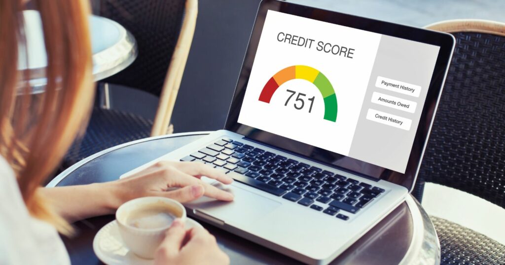 Credit score and credit score calculator: A visual representation of a credit score and a calculator used to calculate credit scores.