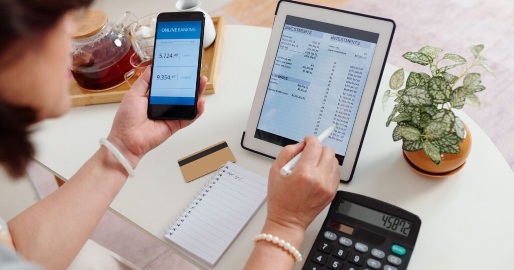 A woman using online banking in checking account.